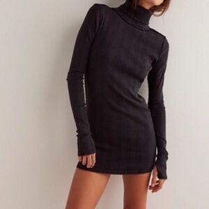 Free People Brynn Turtleneck. Small. Black.